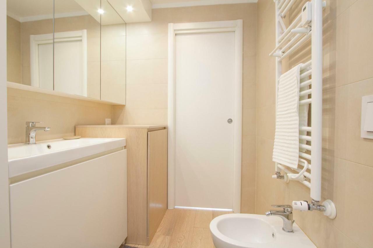 Luxury And Spacious Apartment Милан Экстерьер фото