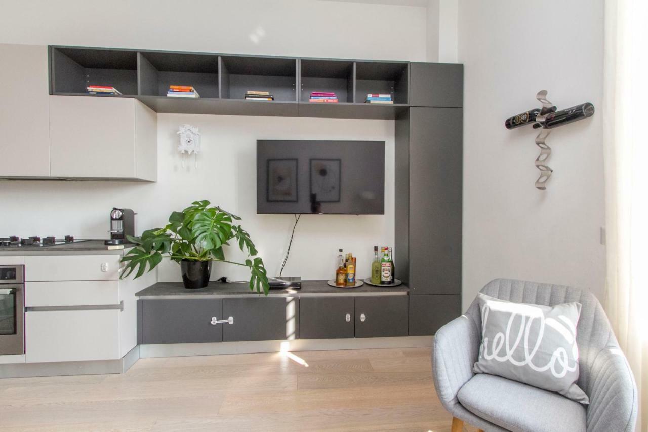 Luxury And Spacious Apartment Милан Экстерьер фото